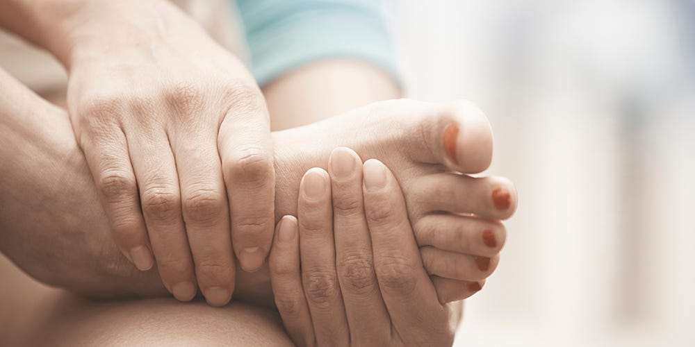 9 Sneaky Reasons Your Feet Hurt Prevention 9 Sneaky Reasons Your Feet Hurt Prevention