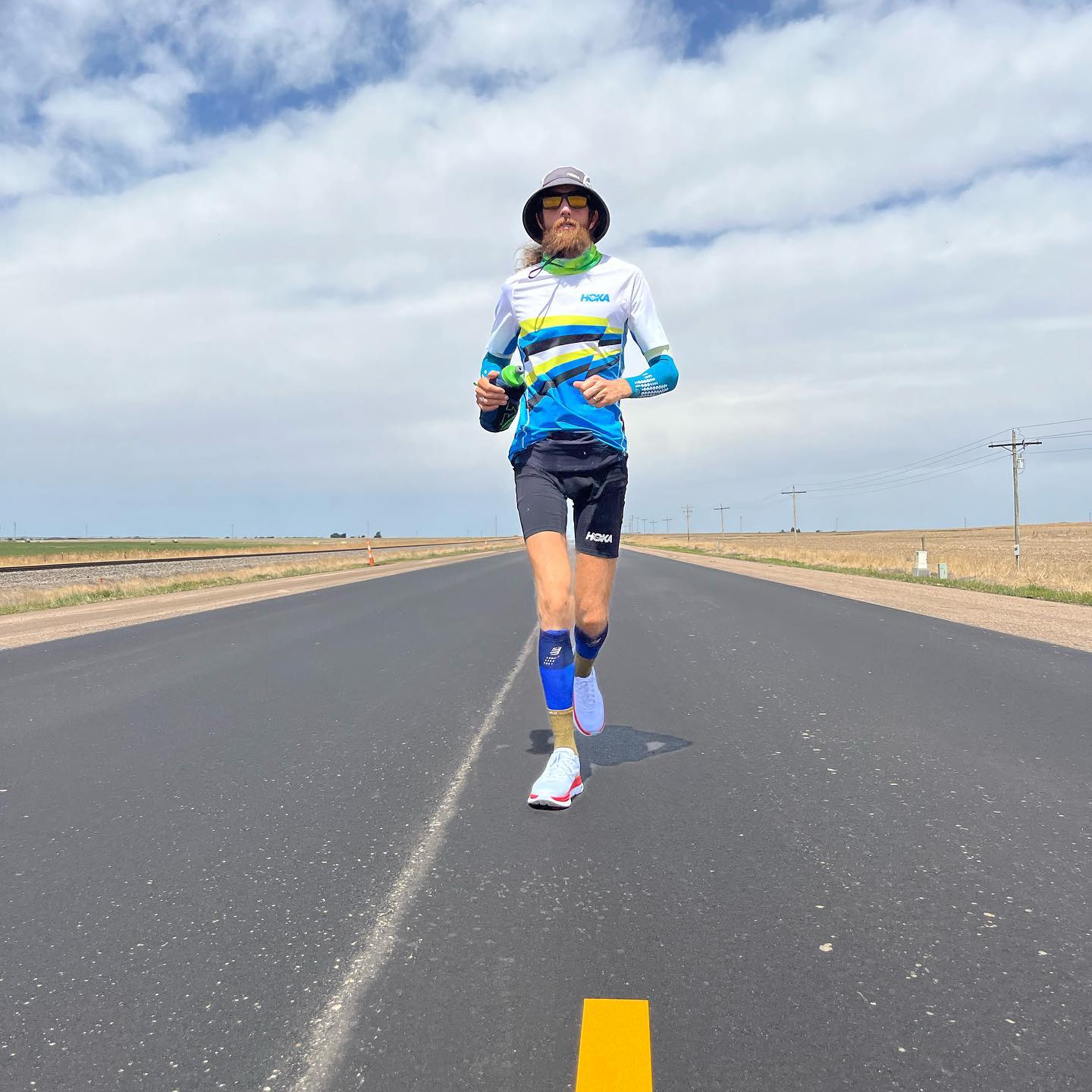 Mike Wardian Runs Across America With a Final Mile Time of 6:16