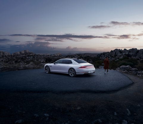 2023 genesis g90