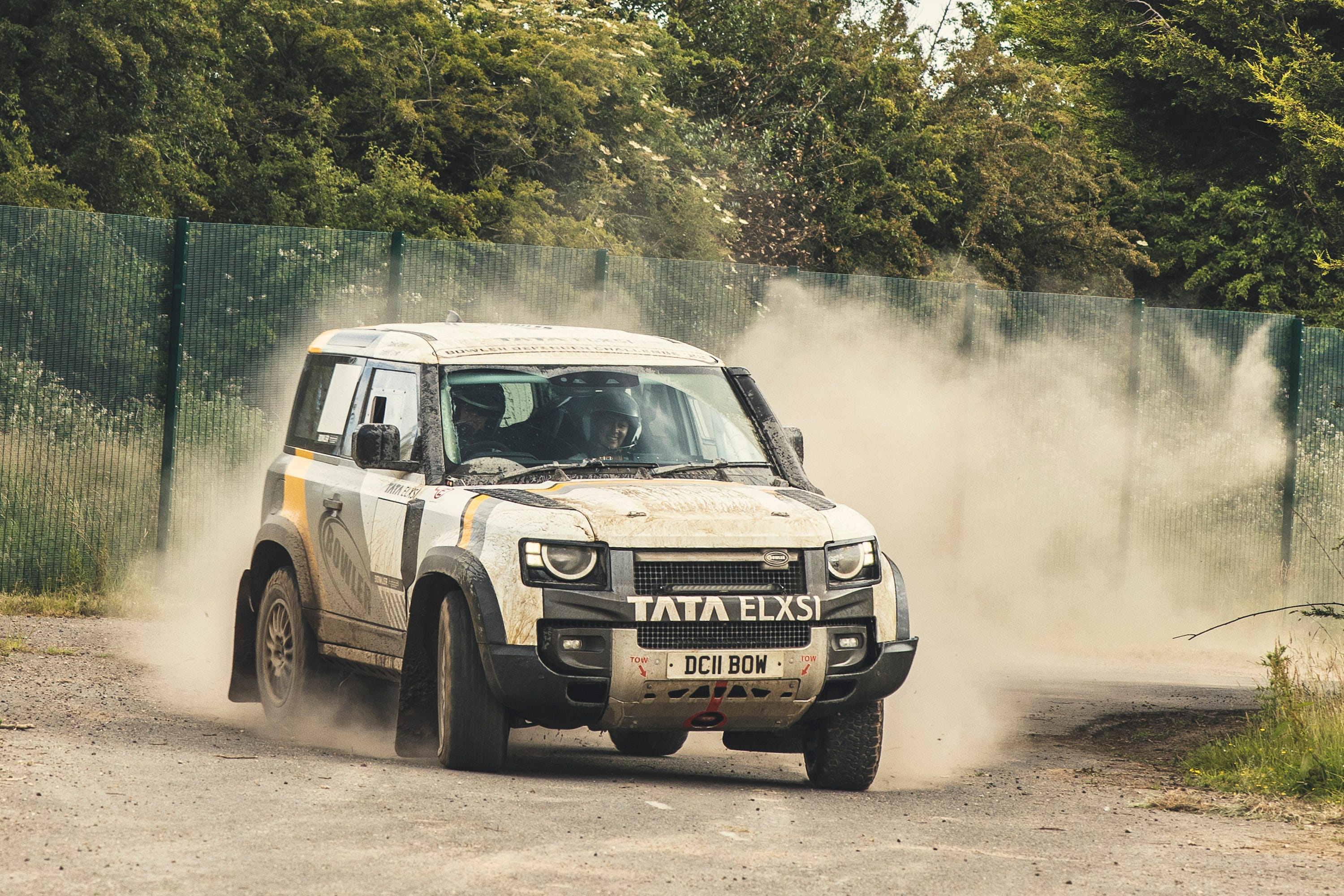 You Could Race in Land Rover's Defender Rally Series