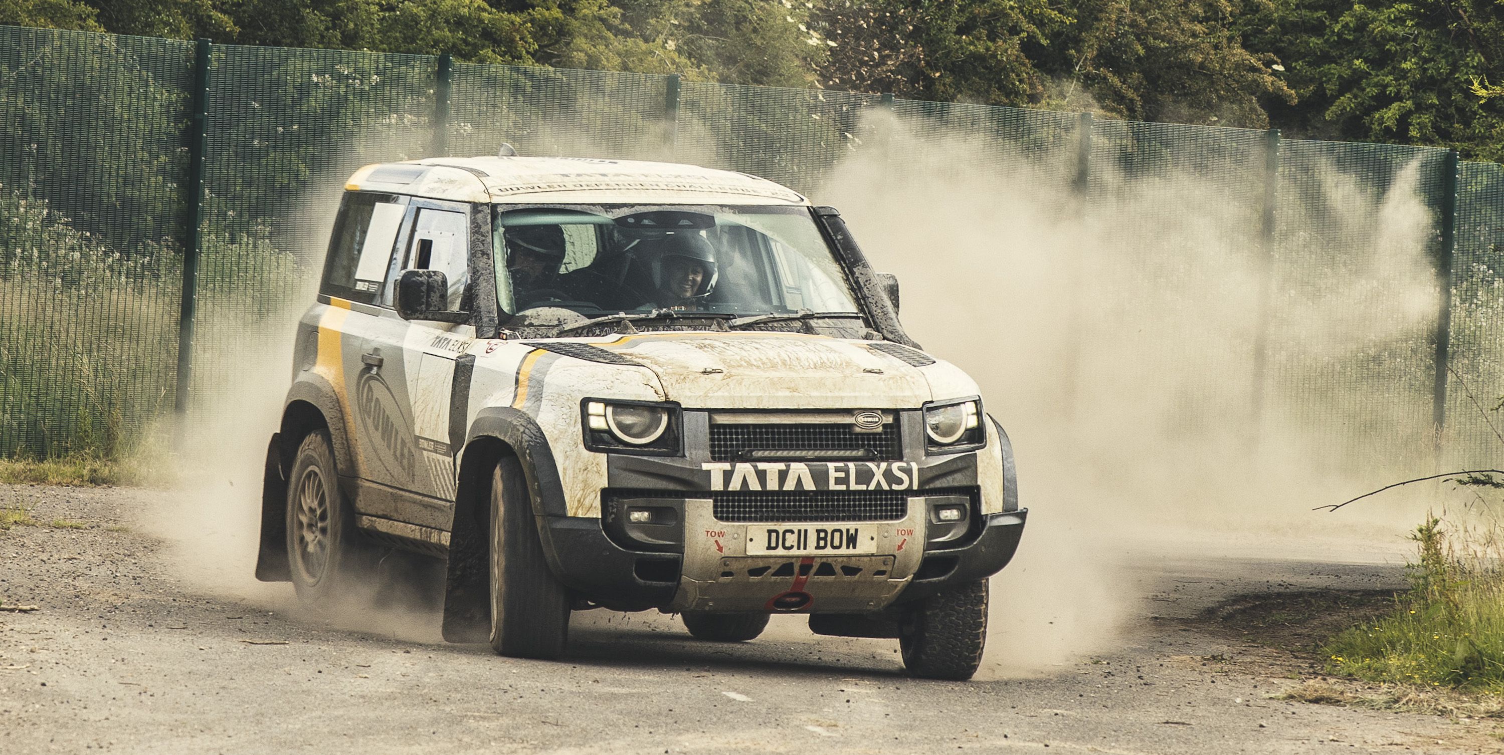 You Could Race in Land Rover's Defender Rally Series