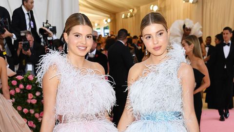 Las hijas de Julio Iglesias (Victoria y Cristina), las nuevas gemelas Olsen la moda, hacen de largo en la gala MET