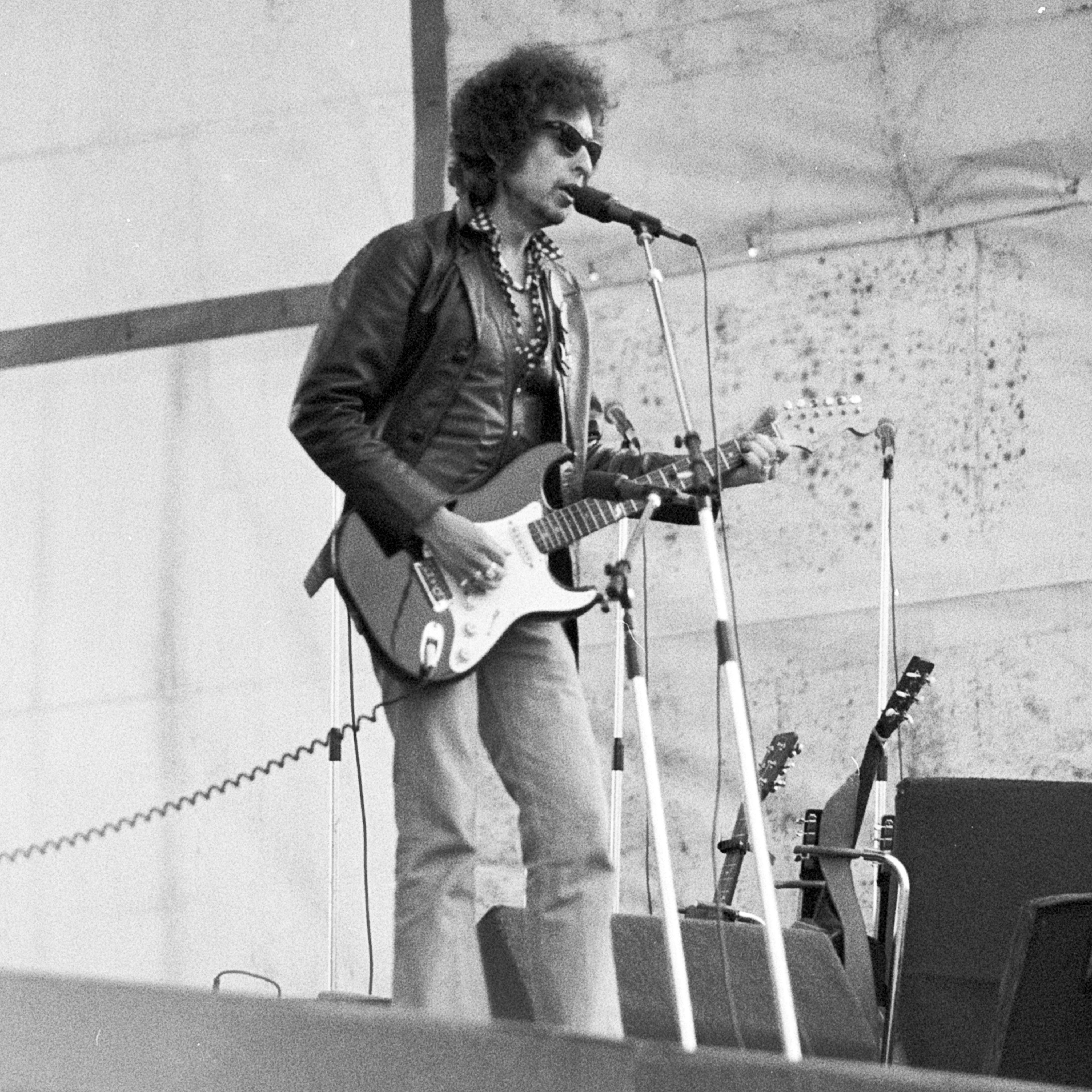 Bob Dylan Wasn't Trying to Be a Denim Icon. And Yet...