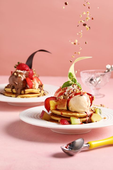美式餐廳双聖推出全新「双聖代」冰品！草莓＋濃郁起司甜點控必吃，經典魯本三明治同步登場