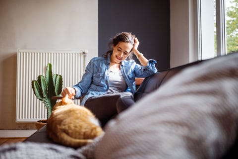 猫と一緒に寝ることが健康にいい理由とは Elle Decor エル デコ 猫と一緒に寝ることが健康にいい理由とは Elle Decor エル デコ