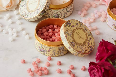 ラデュレ からメゾン初の金平糖が登場 Elle Gourmet エル グルメ ラデュレ からメゾン初の金平糖が登場 Elle Gourmet エル グルメ