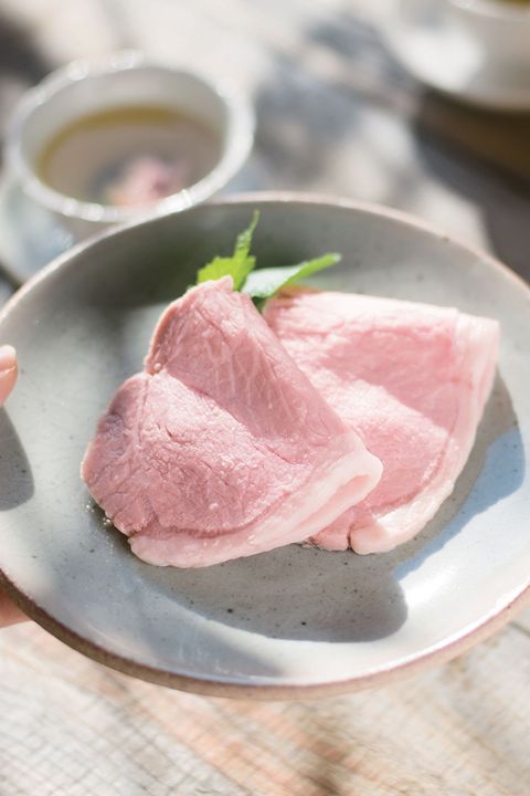 桜の葉漬け豚のロースハム のレシピ 作り方 Elle Gourmet エル グルメ