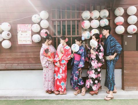 Photograph, Pink, Kimono, Snapshot, Costume, Room, Peach, Event, Ceremony, Wedding, 