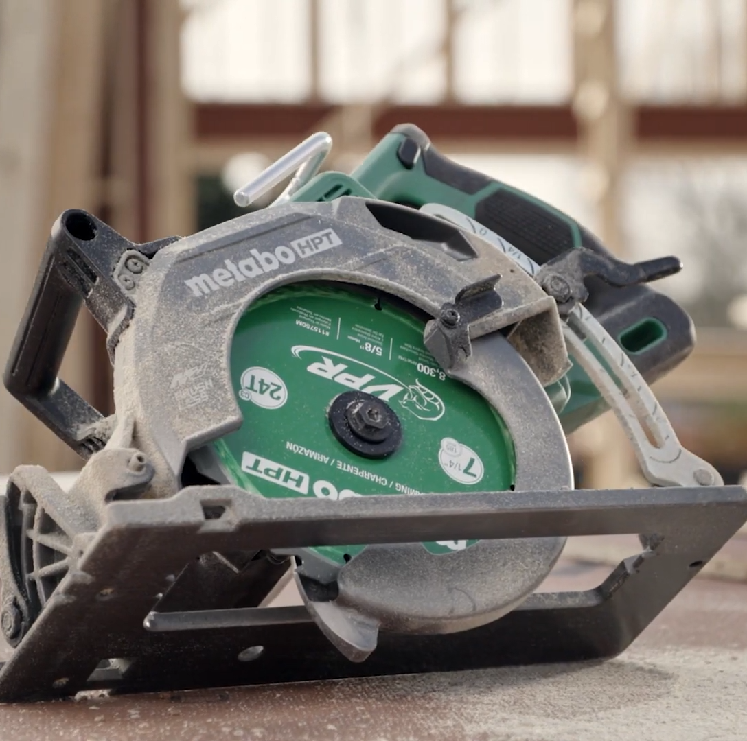 Metabo-HPT's C3607DWA Is The King of Rear-Handle Circular Saws