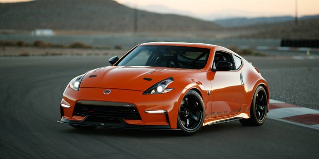 The Next-Gen Nissan 370Z Will Reportedly Get Infiniti's Twin-Turbo V-6