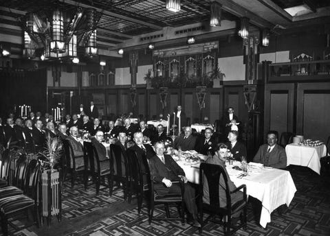 ï»¿bedrijfsetentje in het jaarbeursrestaurant in utrecht, 1932