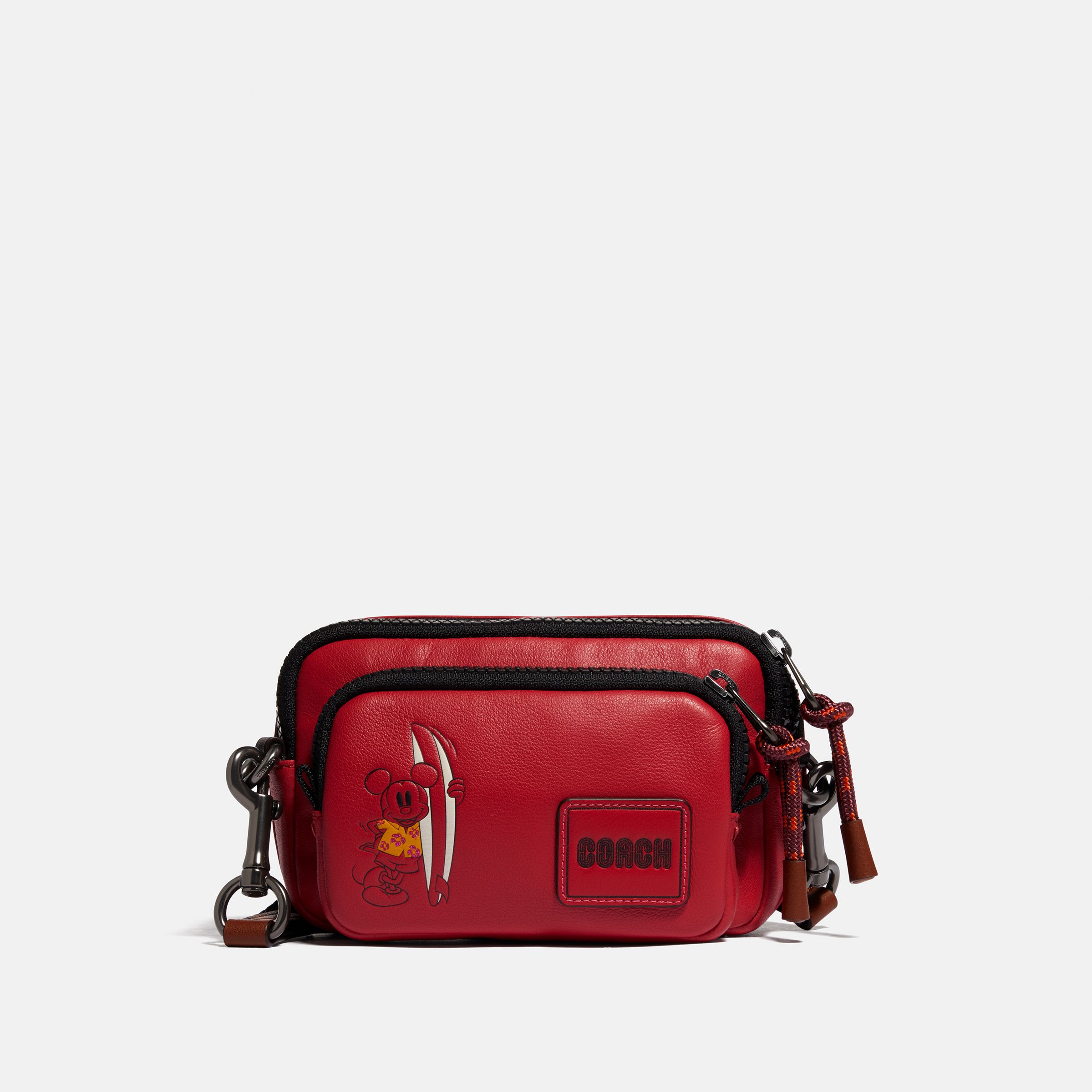 DISNEY x COACH 日本限定の『THE PLAY（ザ・プレイ）』コレクション登場