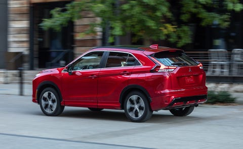 22 Mitsubishi Eclipse Cross Review Pricing And Specs 22 Mitsubishi Eclipse Cross Review Pricing And Specs