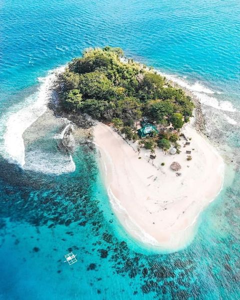 private brother island in El Nido Philippines 