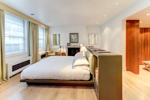 lee radziwill buckingham place home for sale
