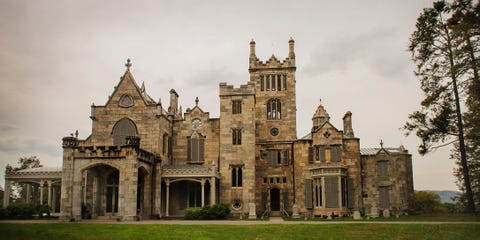 11 Best Castles in America - Castles to Visit in USA from New York to Napa