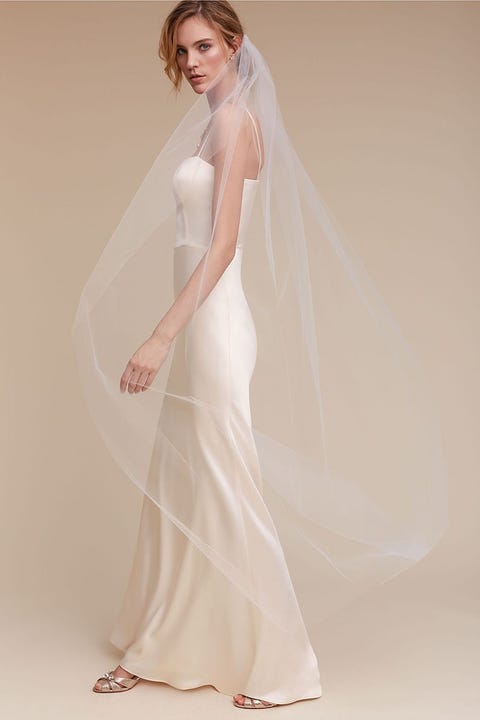 The Most Beautiful Bridal Veils And Headpieces For Every Wedding Style The Most Beautiful Bridal Veils And Headpieces For Every Wedding Style
