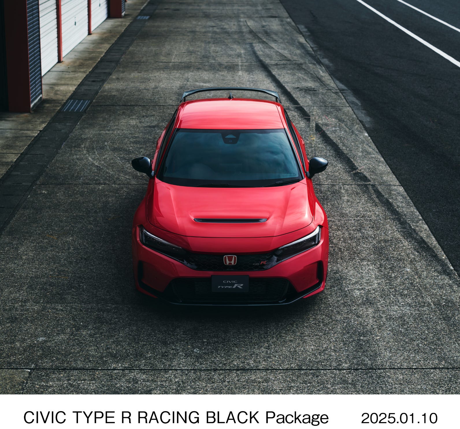 Honda Subdues the Civic Type R with Racing Black Package