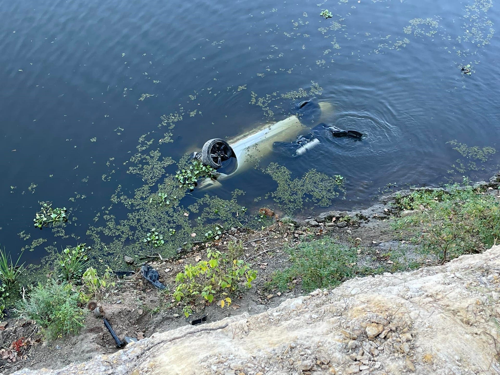 Fisherman Spots Stolen Camaro SS in Louisiana River