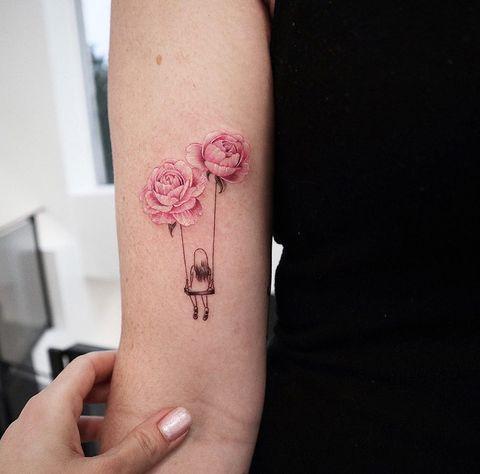 Temporary tattoo, Skin, Arm, Tattoo, Joint, Muscle, Flower, Hand, Leg, Font, 