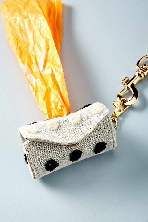 28 Best Christmas Gifts Under 20 Holiday Gift Ideas For Sit Stay Love Pom Clean Up Bag Dispenser Gifts Under 20