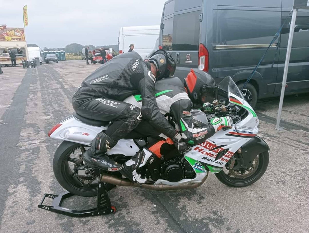 2 Riders on the Same Suzuki Hayabusa Hit 224 MPH, Set Unofficial World Record