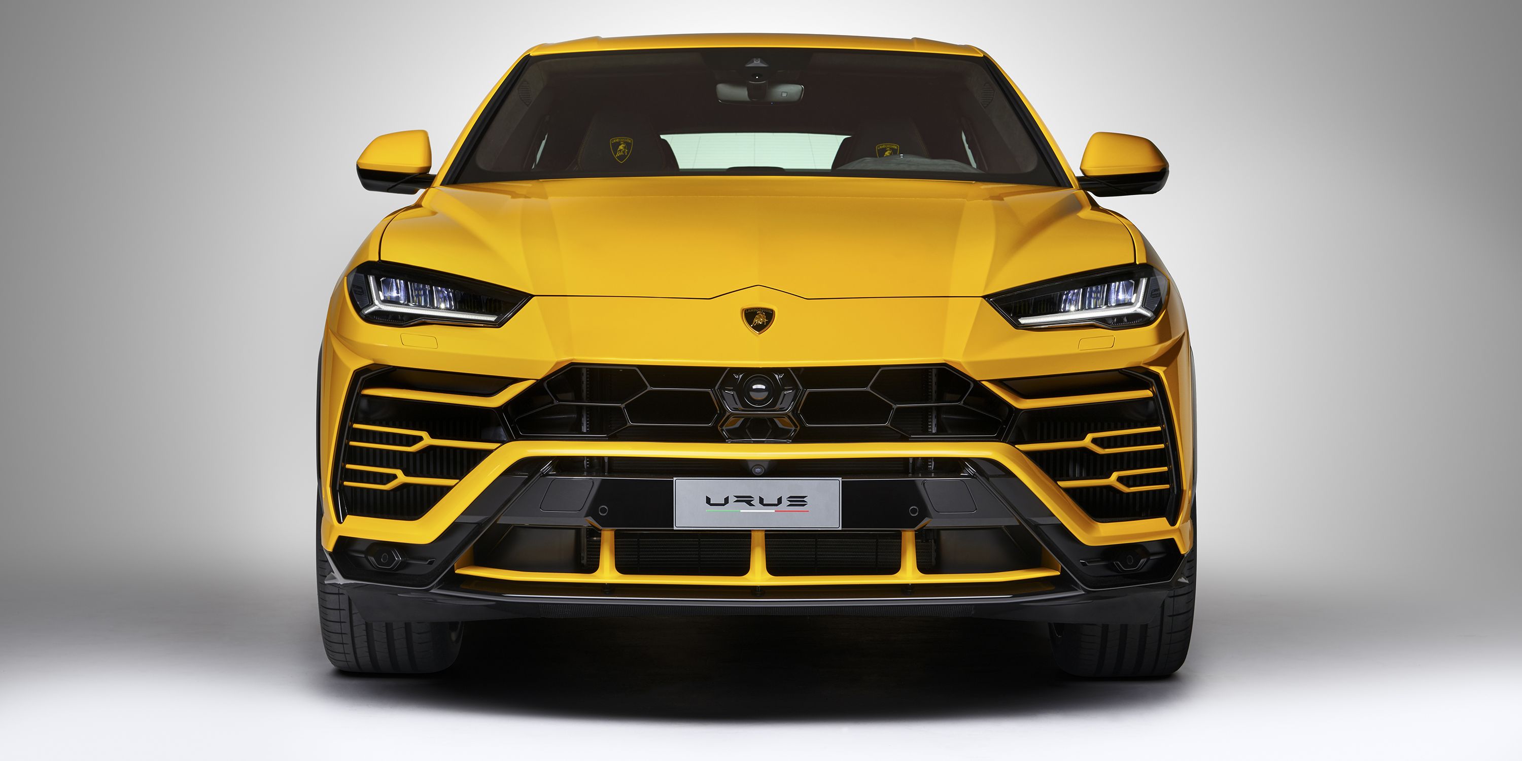2019 Lamborghini Urus SUV Revealed - New Urus Official Specs & Photos