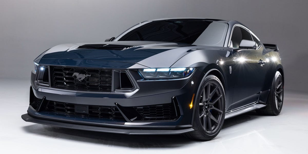 Annuncio delle specifiche della Ford Mustang Darkhorse 2024