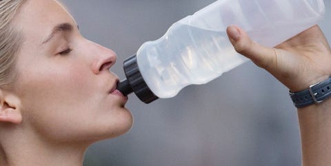 二日酔いを予防 解消する 17の方法 Elle Gourmet エル グルメ 二日酔いを予防 解消する 17の方法 Elle Gourmet エル グルメ