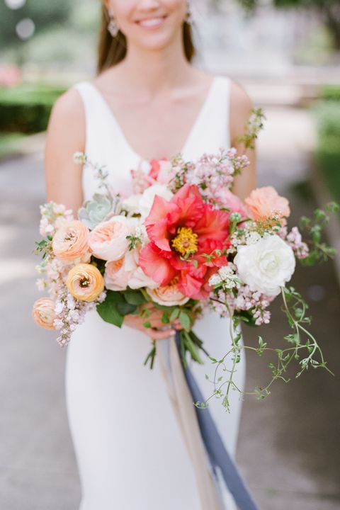 15 Best Wedding Bouquets Bridal Bouquet Ideas Photos And Inspiration