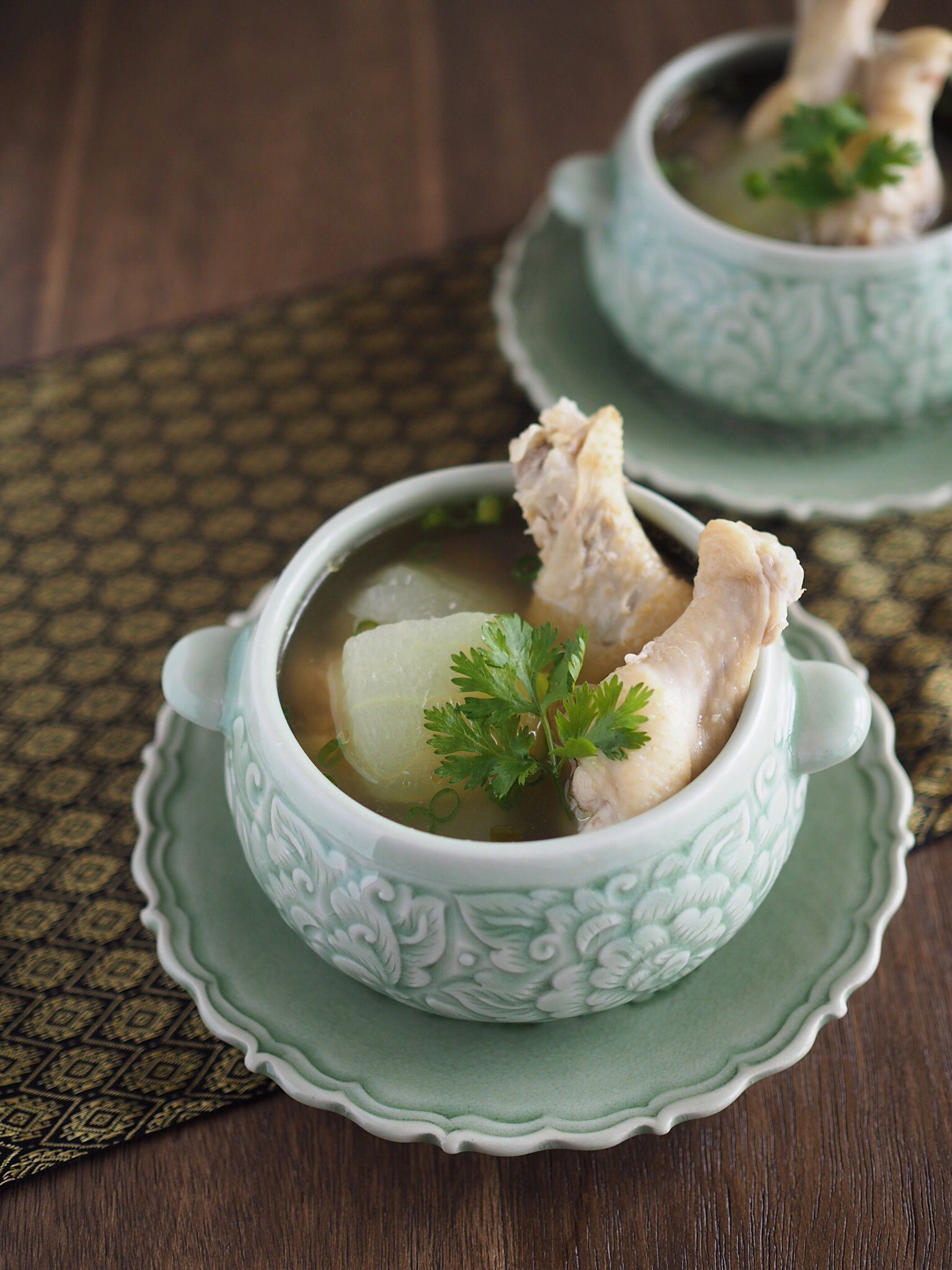 鶏肉と冬瓜のスープ ゲーンジューファックガップガイ のレシピ 作り方 Elle Gourmet エル グルメ