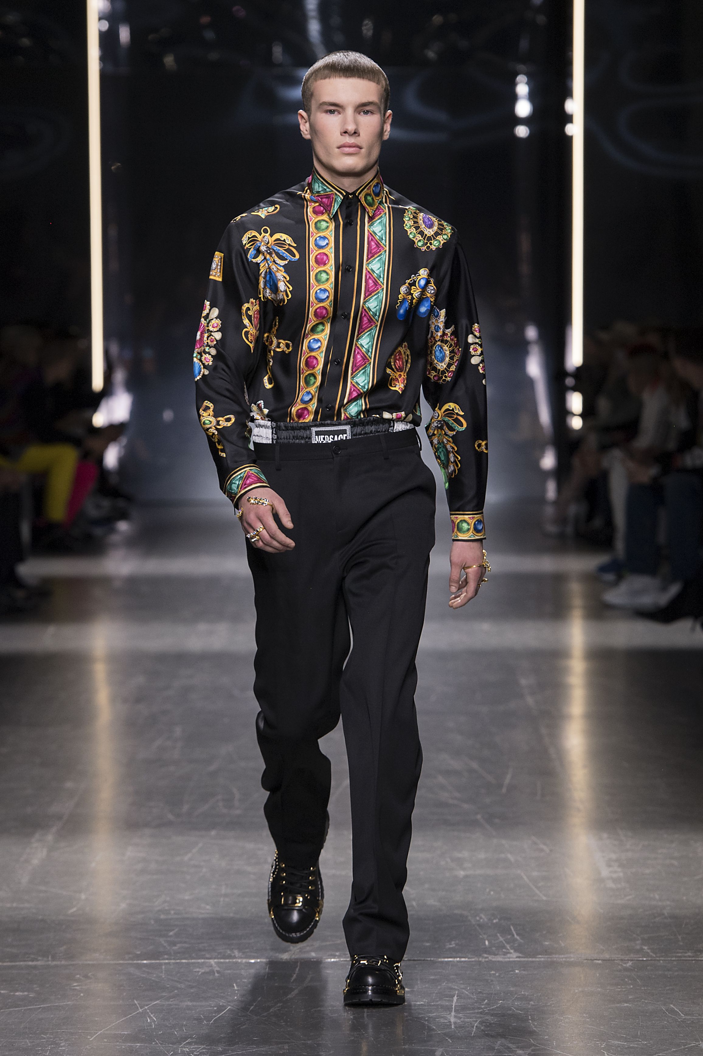 versace male clothing