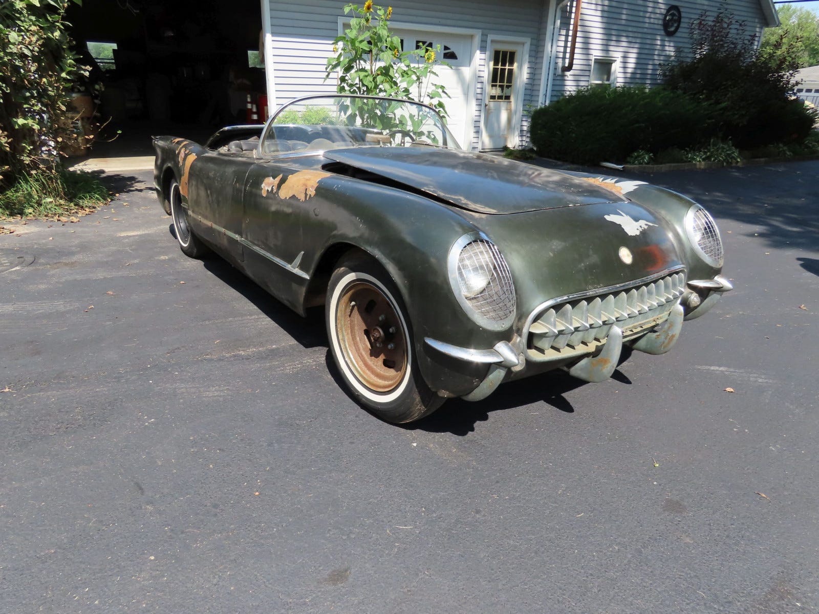 Barn Find Hoard of 21 Chevy Corvettes Is Going Up for Auction