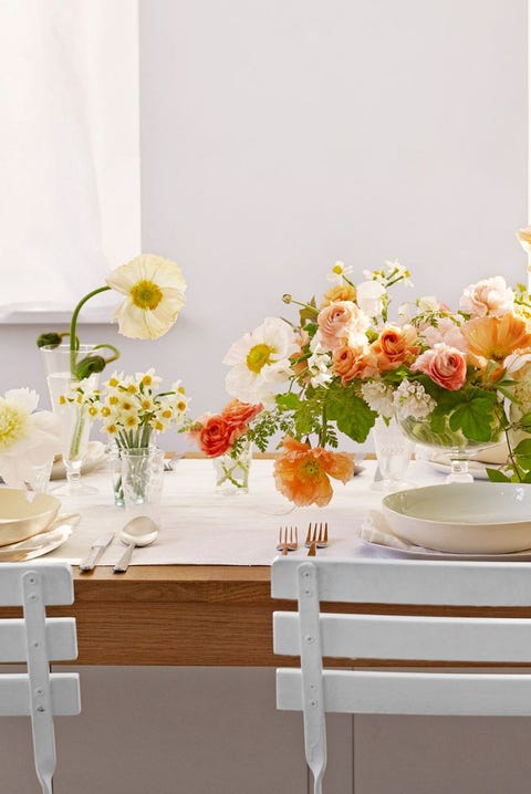 Yellow, Petal, Flower, Bouquet, Dishware, Serveware, Cut flowers, Floristry, Flower Arranging, Flowering plant, 