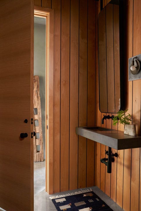powder room