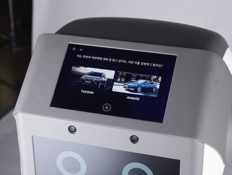 Hyundai S Ai Powered Robot Will Help Customers At Car Dealerships Hyundai S Ai Powered Robot Will Help Customers At Car Dealerships
