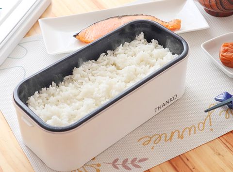 日本推出超輕巧「便當盒電子鍋」熱賣中！14分鐘做好白飯和蒸食，一個人的午餐也可以很幸福