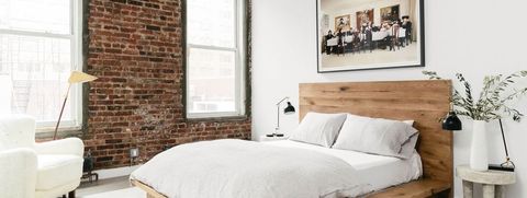 Featured image of post Minimalist Single Bedroom Design / It means you reduce distractions so you can optimize and isn&#039;t that the way you want to feel about your bedroom?