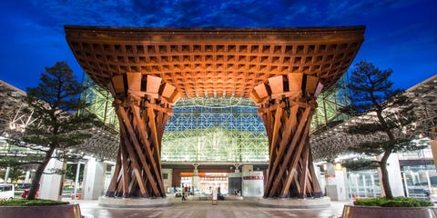 年版 名建築家が手掛けた国内の美しい駅10選 Elle Decor エル デコ