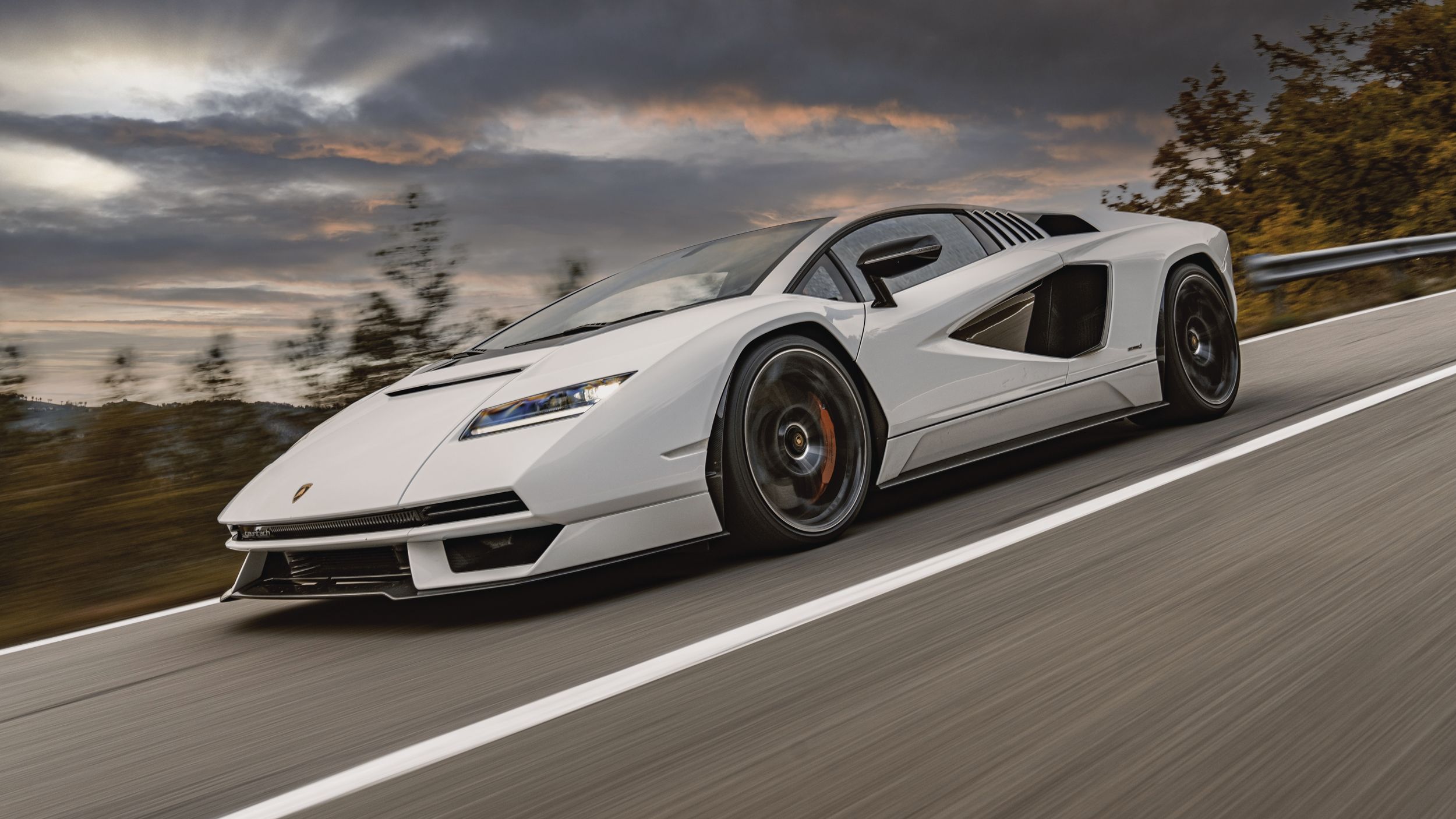 Lamborghini Countach 2022: Características, precio y prueba