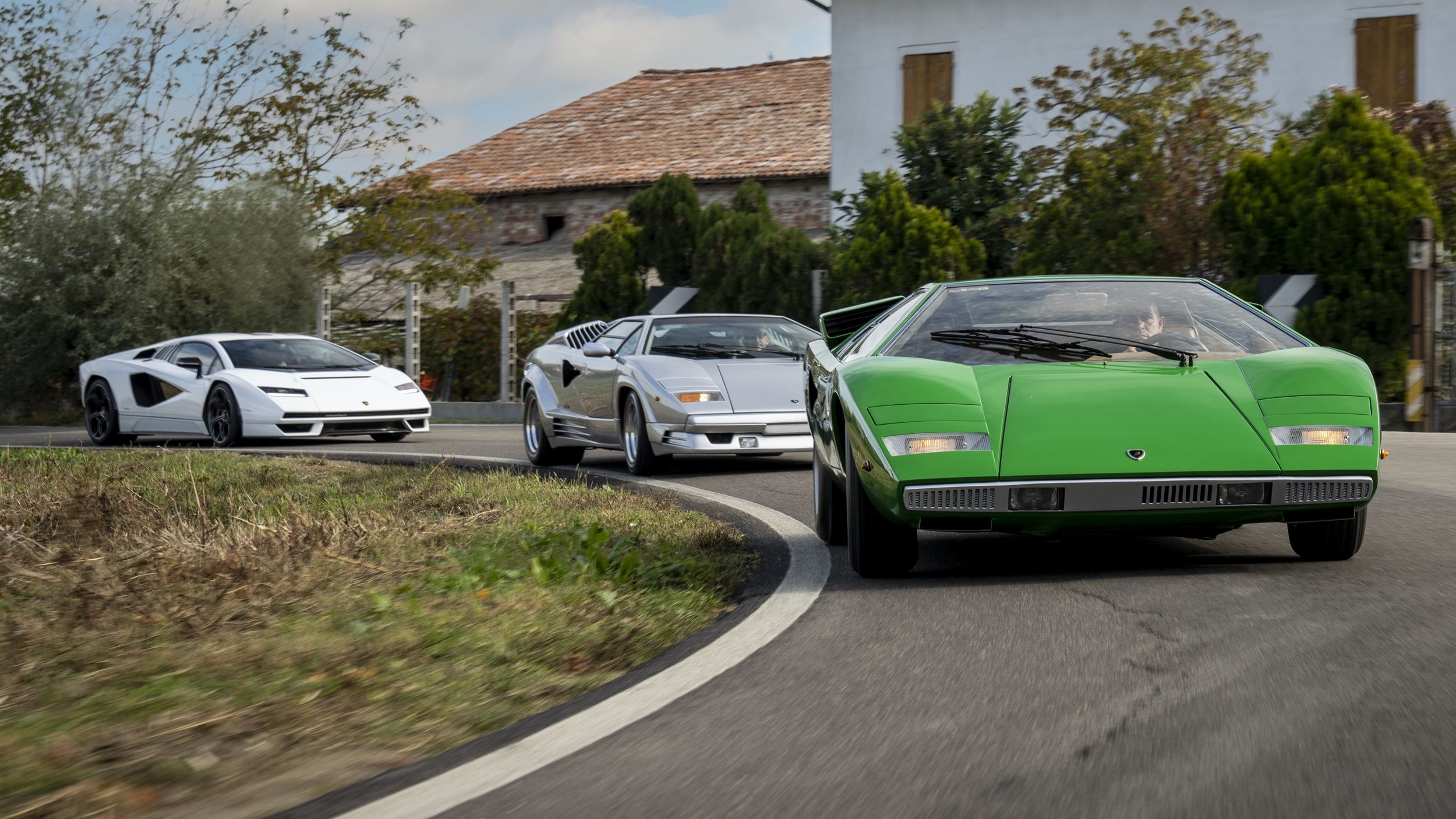 Lamborghini Countach 2022: Características, precio y prueba