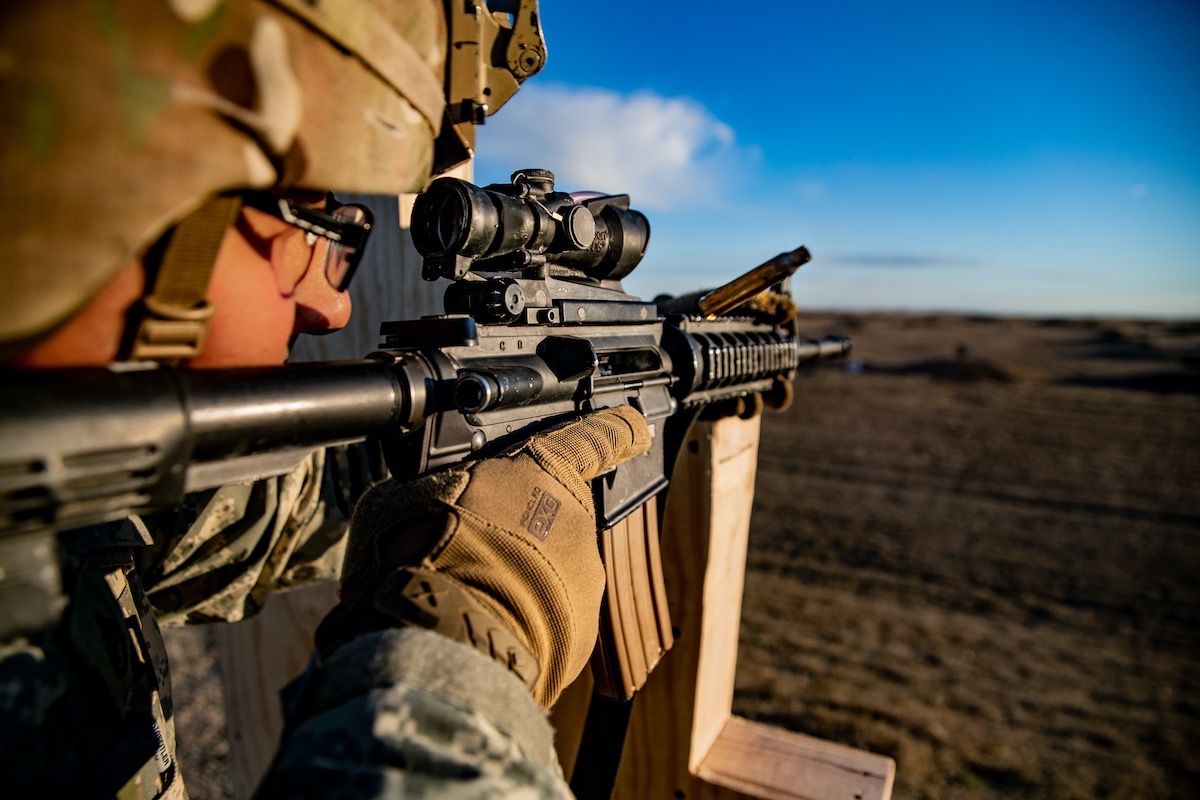 The U.S. Army Is Testing a 'Guaranteed Hit' Smart Scope For Its Rifles