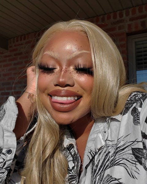 alien beauty, brows, bleached eyebrows, shaved eyebrows, extreme makeup, prosthetics, shocking
