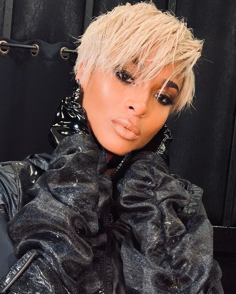 Ciara S Hair Is Bright Platinum Now And Looks So Stunning