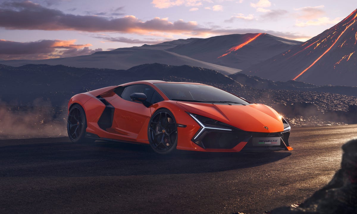 Lamborghini CTO Says Revuelto's Electric Power Capped at 20%