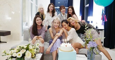 少女時代大合體啦 太妍 潤娥 秀英 孝淵 8人全到齊為tiffany慶生整場獨缺 她 少女時代大合體啦 太妍 潤娥 秀英 孝淵 8人全到齊為tiffany慶生整場獨缺 她