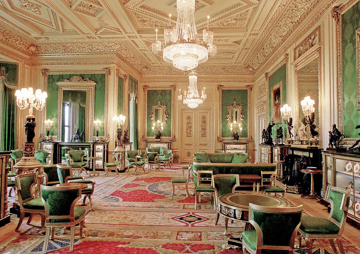 宮殿を複数使い 英国王室のゴージャスな住まいを徹底調査
