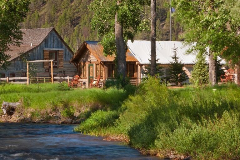 14 Best Luxury Camping Resorts in The U.S. - Glamping Near Me
