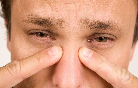 4 Sneaky Signs a Sinus Infection Is Brewing