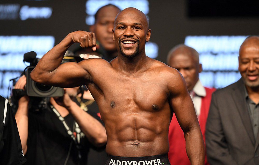 Floyd Mayweather Says He Has 7 Girlfriends and Just Hearing That Makes Us  Tired | Men's Health